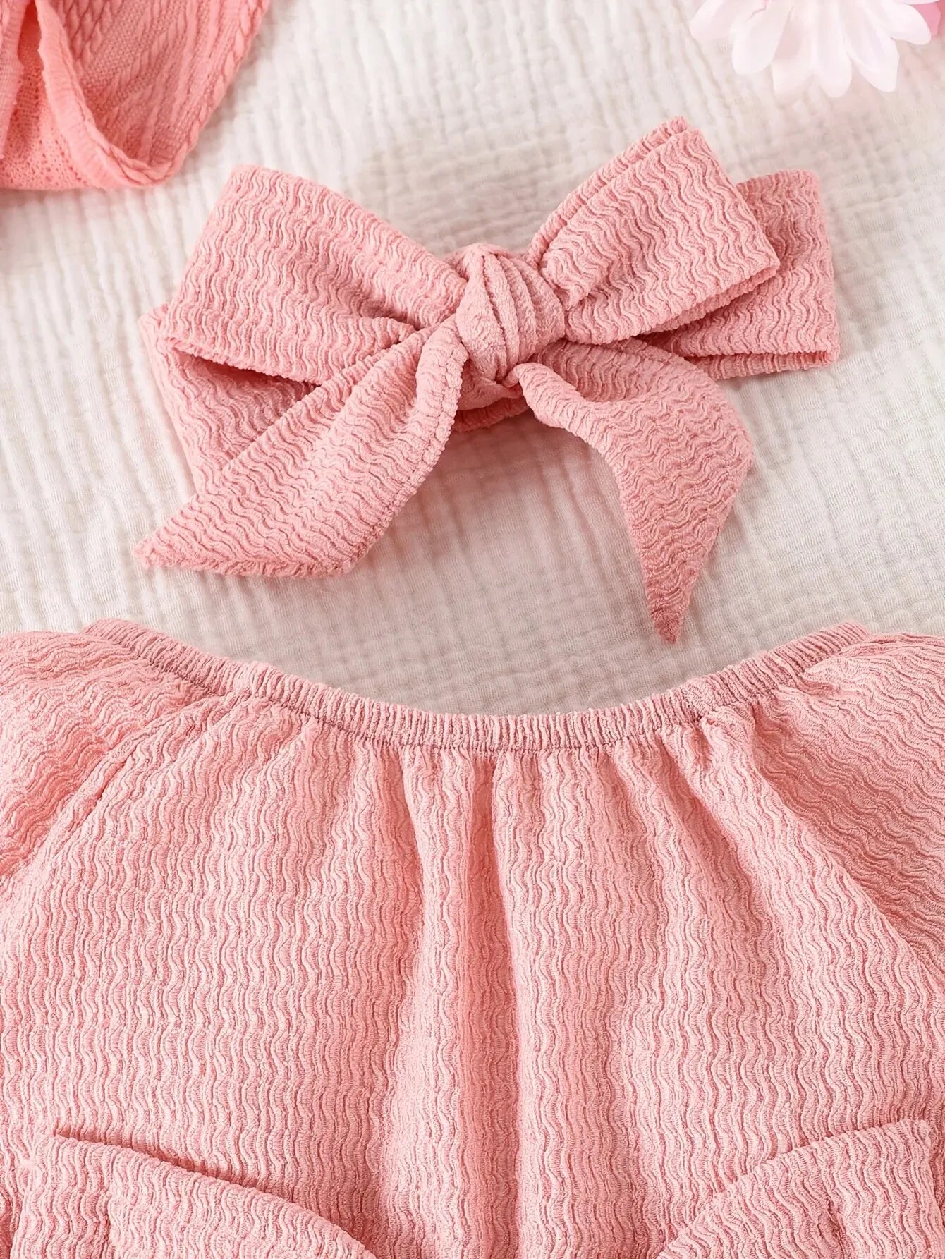 Baby Baby Spring and Autumn Cute Fashion Sweet Foreign Style Bow Pink Long Sleeve Onesie + Kerchief Baby Two-piece Set